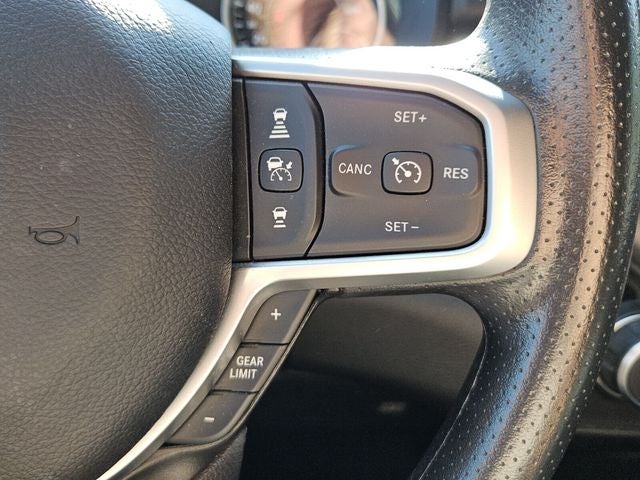 2025 RAM 1500 Tradesman Crew Cab 4x4 5'7' Box