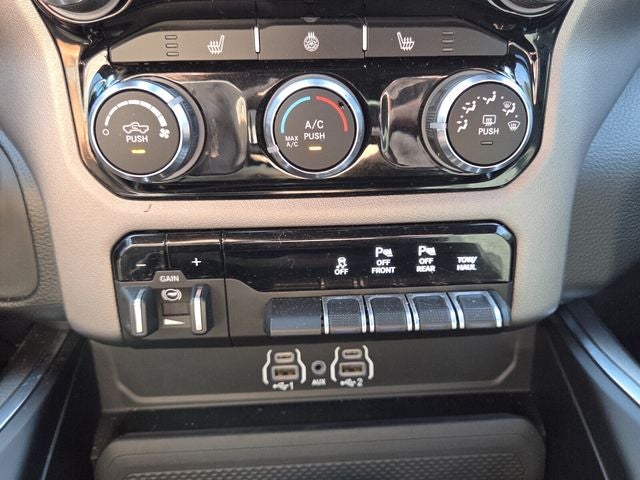 2026 RAM 1500 Big Horn Crew Cab 4x4 5'7' Box