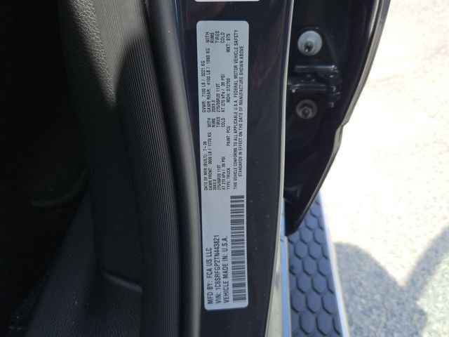 2026 RAM 1500 RAM 1500 TRADESMAN CREW CAB 4X4 5'7' BOX