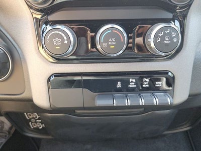 2026 RAM 1500 RAM 1500 TRADESMAN CREW CAB 4X4 5'7' BOX