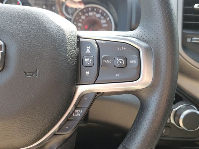 2026 RAM 1500 RAM 1500 TRADESMAN CREW CAB 4X4 5'7' BOX