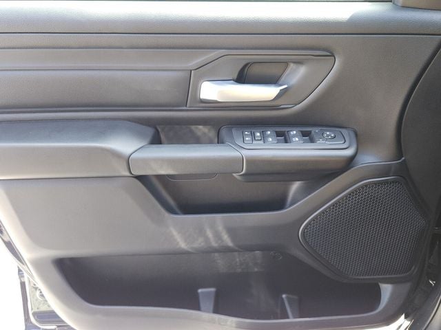 2026 RAM 1500 RAM 1500 TRADESMAN CREW CAB 4X4 5'7' BOX