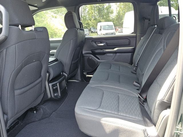 2026 RAM 1500 RAM 1500 TRADESMAN CREW CAB 4X4 5'7' BOX