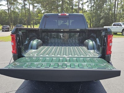 2026 RAM 1500 RAM 1500 TRADESMAN CREW CAB 4X4 5'7' BOX