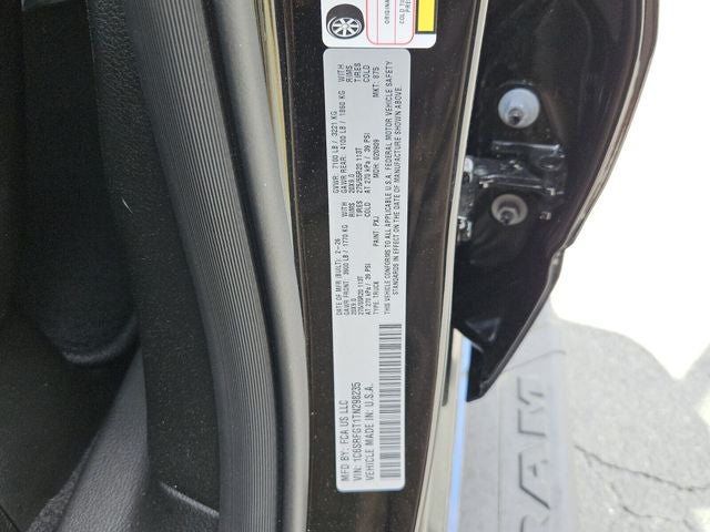 2026 RAM Ram 1500 RAM 1500 EXPRESS CREW CAB 4X4 5'7' BOX