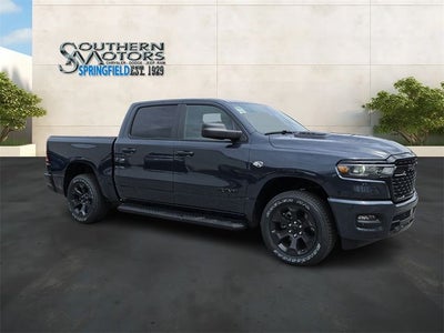 2026 RAM Ram 1500 RAM 1500 EXPRESS CREW CAB 4X4 5'7' BOX