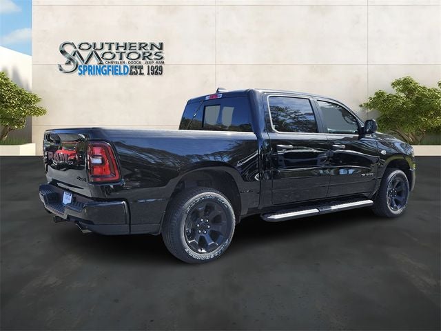 2026 RAM Ram 1500 RAM 1500 EXPRESS CREW CAB 4X4 5'7' BOX