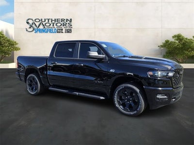 2026 RAM Ram 1500 RAM 1500 EXPRESS CREW CAB 4X4 5'7' BOX