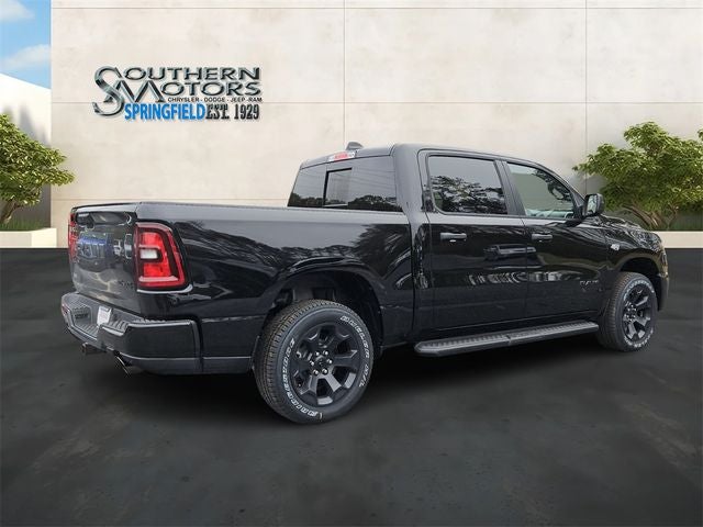 2026 RAM Ram 1500 RAM 1500 EXPRESS CREW CAB 4X4 5'7' BOX