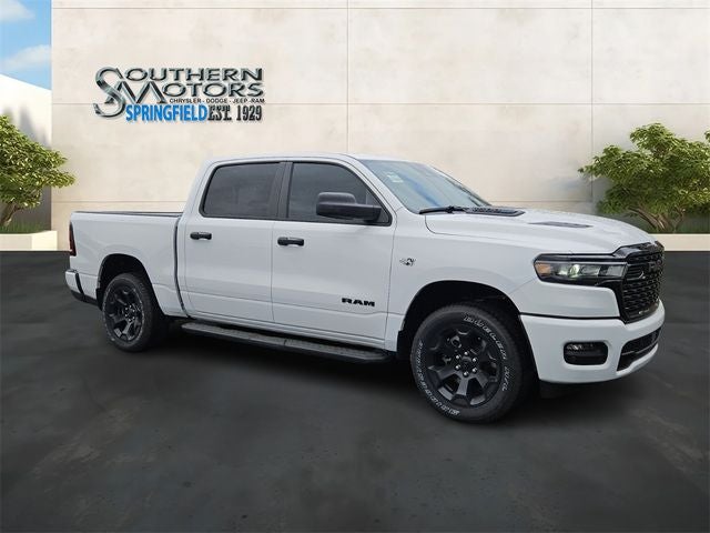 2026 RAM Ram 1500 RAM 1500 EXPRESS CREW CAB 4X4 5'7' BOX