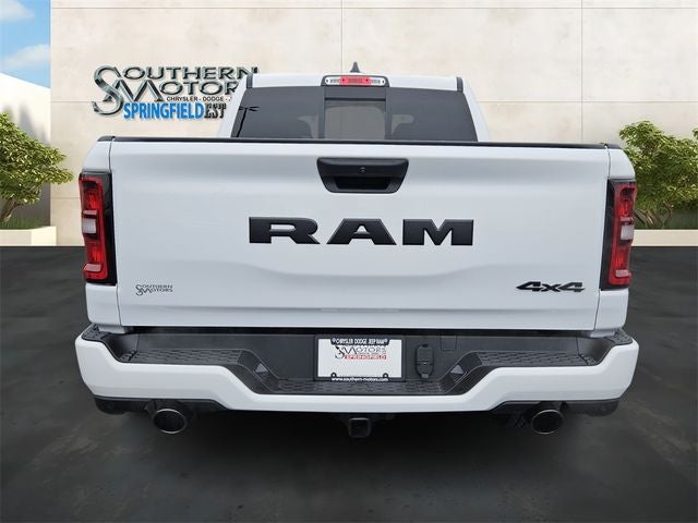 2026 RAM Ram 1500 RAM 1500 EXPRESS CREW CAB 4X4 5'7' BOX