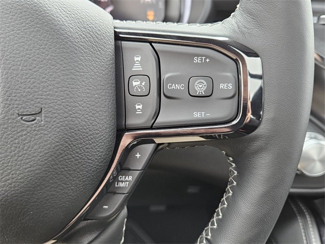 2025 RAM Ram 1500 RAM 1500 LIMITED CREW CAB 4X4 5'7' BOX