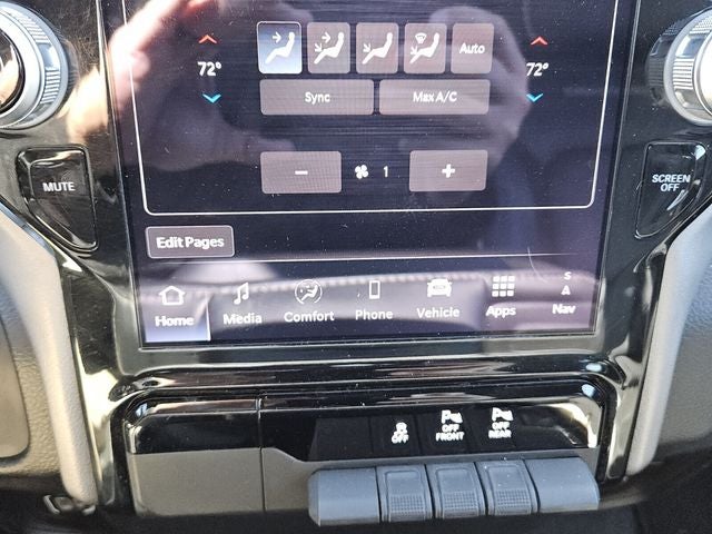 2025 RAM 1500 Laramie Crew Cab 4x4 5'7' Box