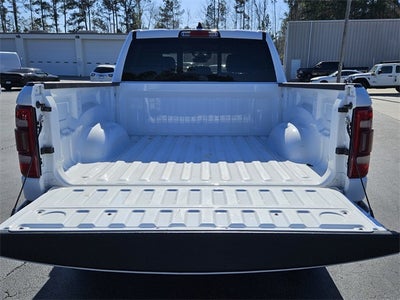 2022 RAM 1500 Laramie Crew Cab 4x4 5'7' Box