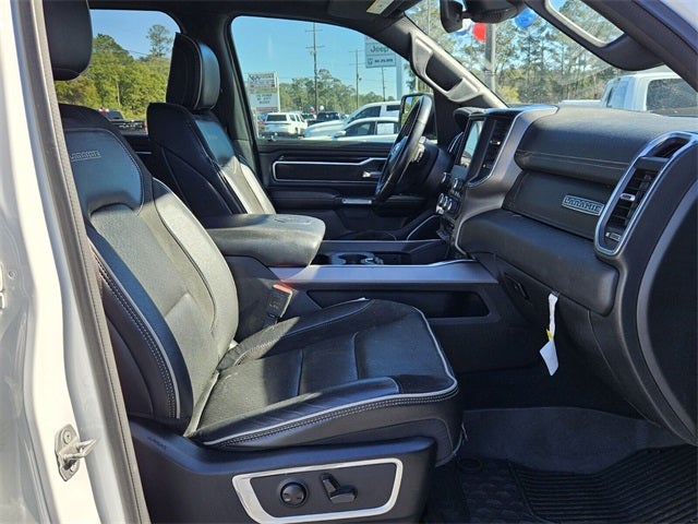 2022 RAM 1500 Laramie Crew Cab 4x4 5'7' Box