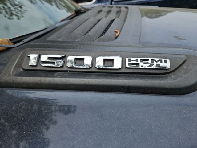 2020 RAM 1500 Laramie Crew Cab 4x4 5'7' Box