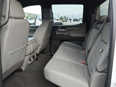 2025 GMC Sierra 1500 4WD Crew Cab Short Box SLT