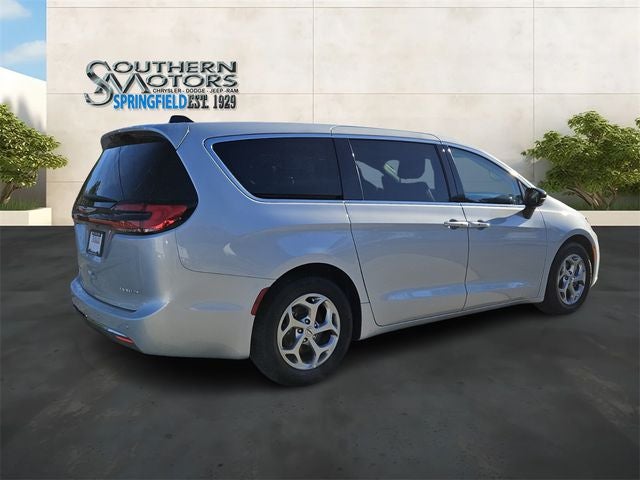 2024 Chrysler Pacifica Limited