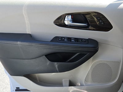2024 Chrysler Pacifica Limited