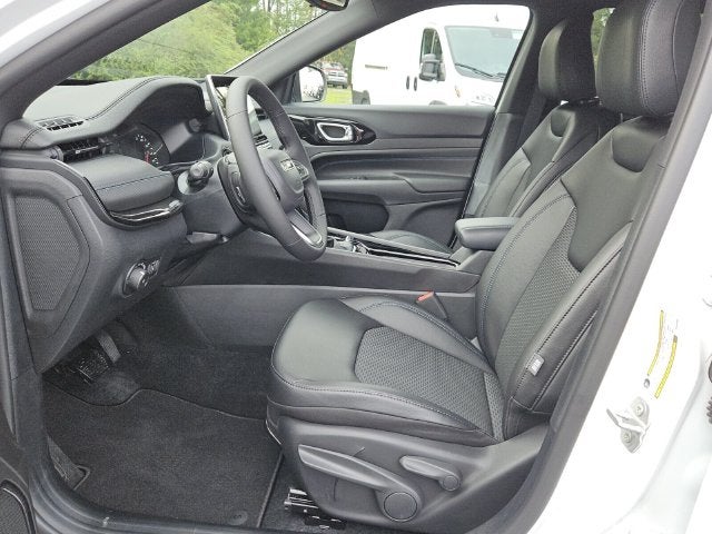 2027 Jeep Compass COMPASS LATITUDE ALTITUDE 4X4