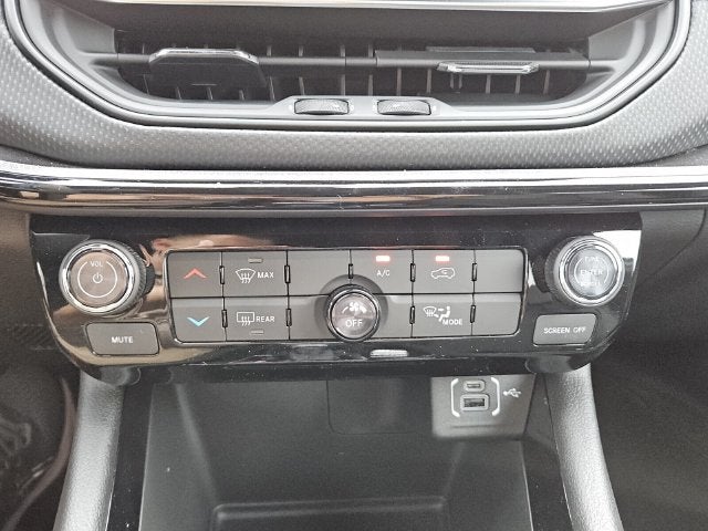 2027 Jeep Compass COMPASS LATITUDE ALTITUDE 4X4