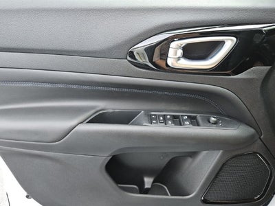 2027 Jeep Compass COMPASS LATITUDE ALTITUDE 4X4