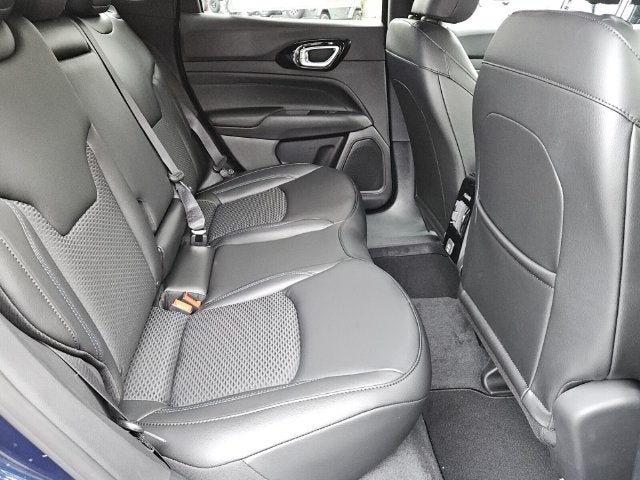 2027 Jeep Compass COMPASS LATITUDE ALTITUDE 4X4