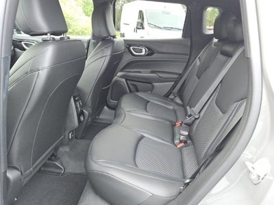 2027 Jeep Compass COMPASS LATITUDE ALTITUDE 4X4