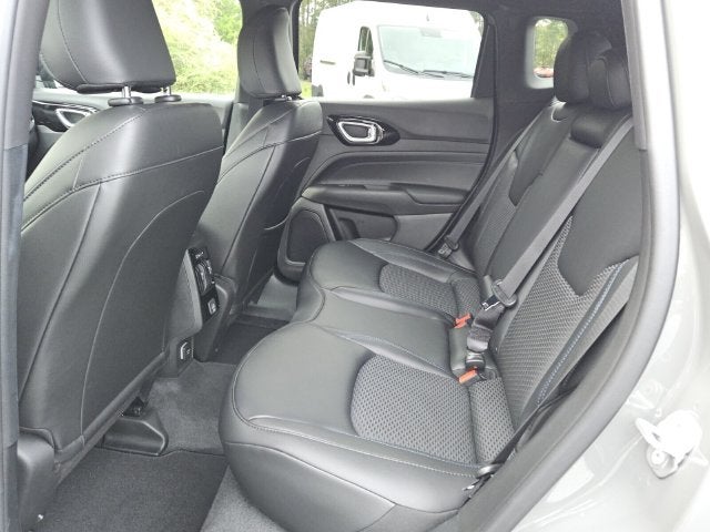 2027 Jeep Compass COMPASS LATITUDE ALTITUDE 4X4