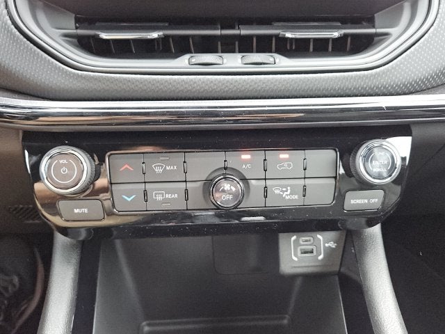 2027 Jeep Compass COMPASS LATITUDE ALTITUDE 4X4