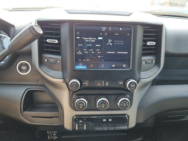 2022 RAM 3500 Tradesman Crew Cab 4x4 8' Box