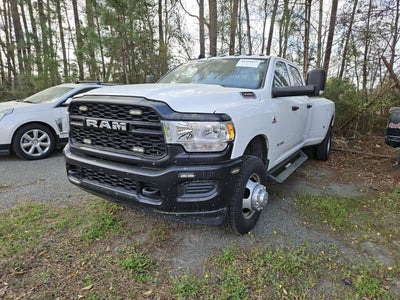 2022 RAM 3500 Tradesman Crew Cab 4x4 8' Box