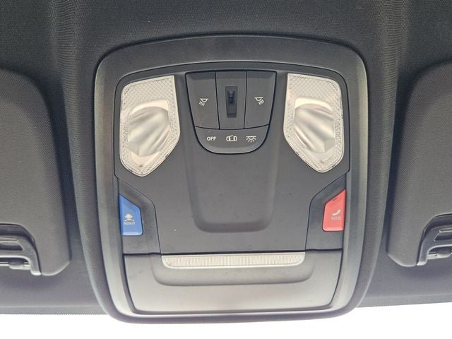 2022 RAM 3500 Tradesman Crew Cab 4x4 8' Box