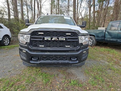 2022 RAM 3500 Tradesman Crew Cab 4x4 8' Box