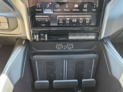 2026 RAM Ram 3500 RAM 3500 LARAMIE CREW CAB 4X4 8' BOX