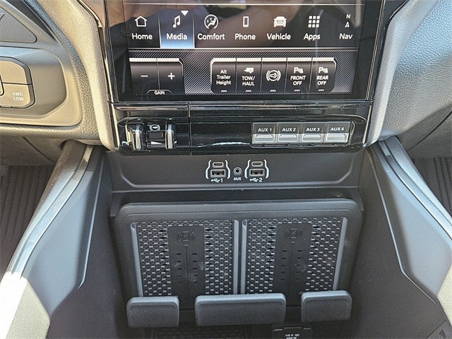 2026 RAM Ram 3500 RAM 3500 LARAMIE CREW CAB 4X4 8' BOX