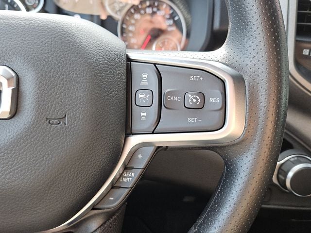 2026 RAM Ram 1500 RAM 1500 TRADESMAN CREW CAB 4X4 5'7' BOX
