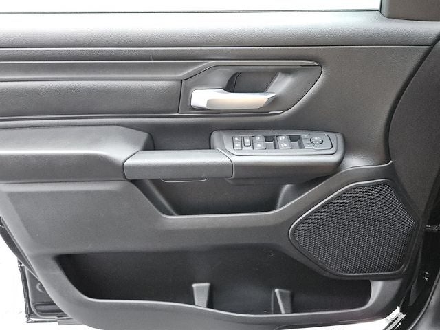 2026 RAM Ram 1500 RAM 1500 TRADESMAN CREW CAB 4X4 5'7' BOX