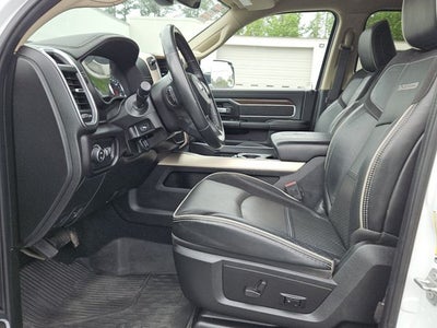 2022 RAM 2500 Laramie Crew Cab 4x4 6'4' Box
