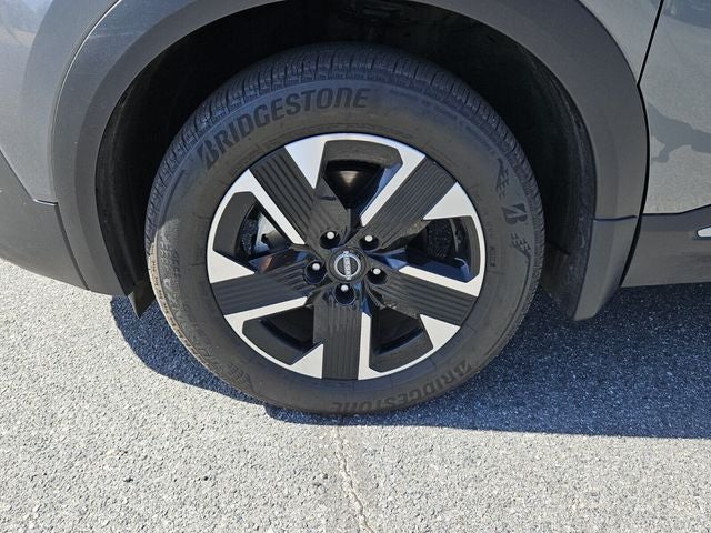 2025 Nissan Kicks SR Intelligent AWD