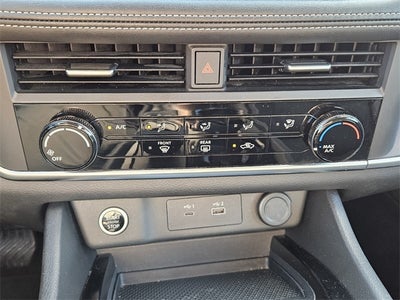 2023 Nissan Rogue S FWD