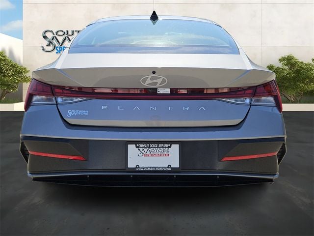 2025 Hyundai Elantra SEL Convenience