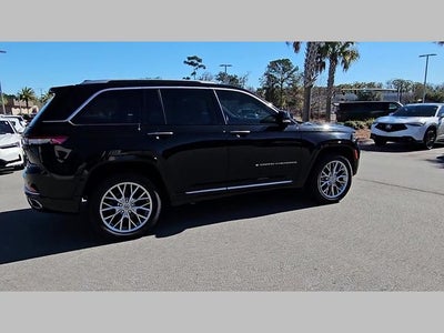 2022 Jeep Grand Cherokee Summit