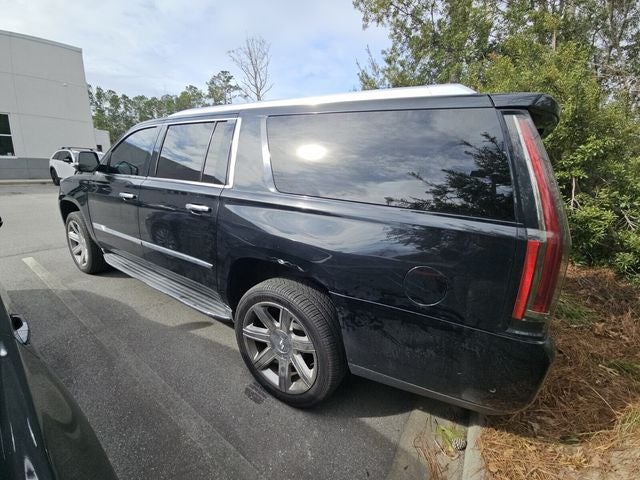 2017 Cadillac Escalade ESV Luxury