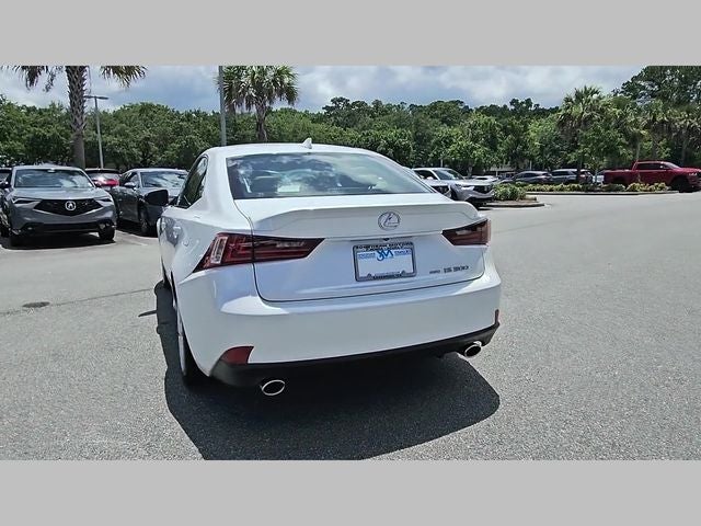 2016 Lexus IS 300