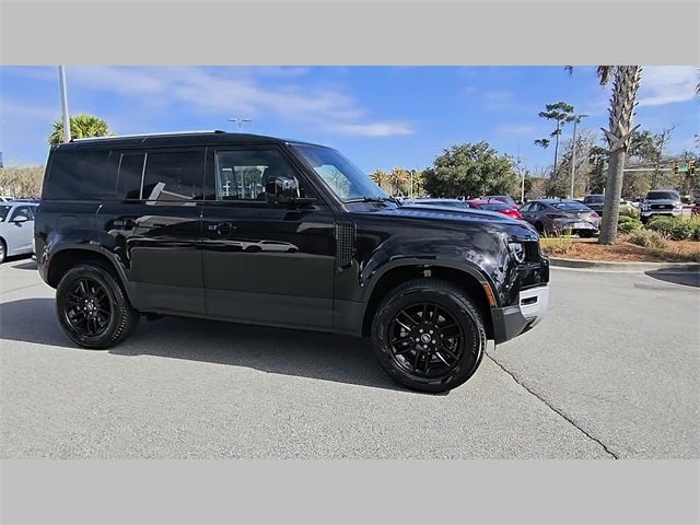 2025 Land Rover Defender 110 S