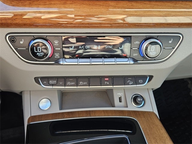 2024 Audi Q5 40 Premium quattro