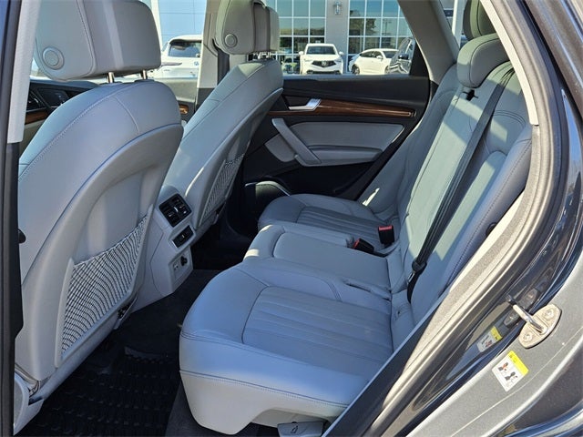 2024 Audi Q5 40 Premium quattro