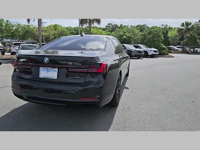 2022 BMW 7 Series 740i