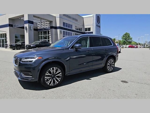 2022 Volvo XC90 T5 Momentum